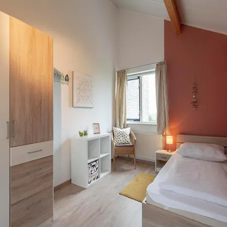 Family & Dog-friendly Villa Julianadorp